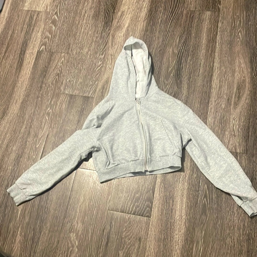 Cropped grey zip up jacket